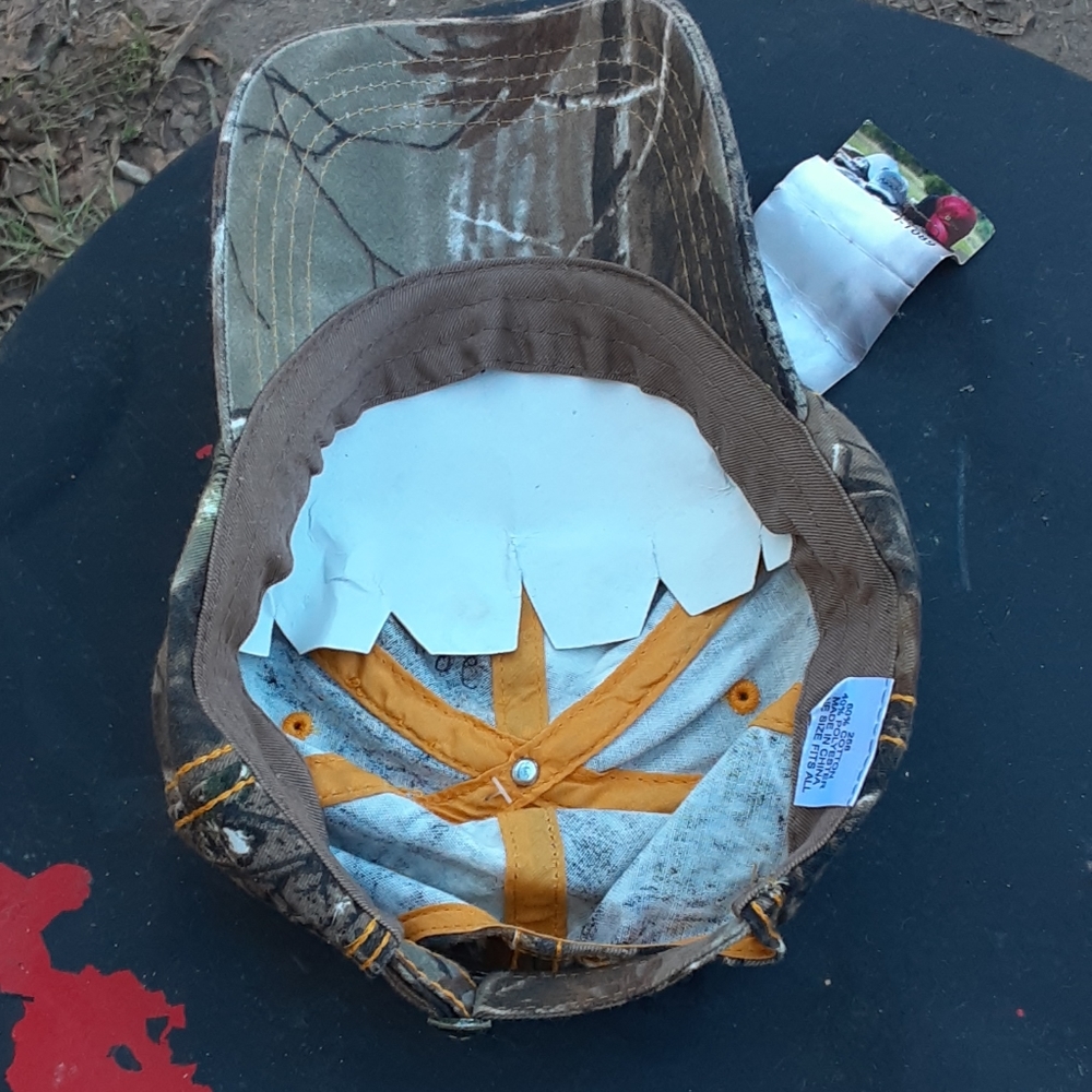Hat - Picture 4 of 4
